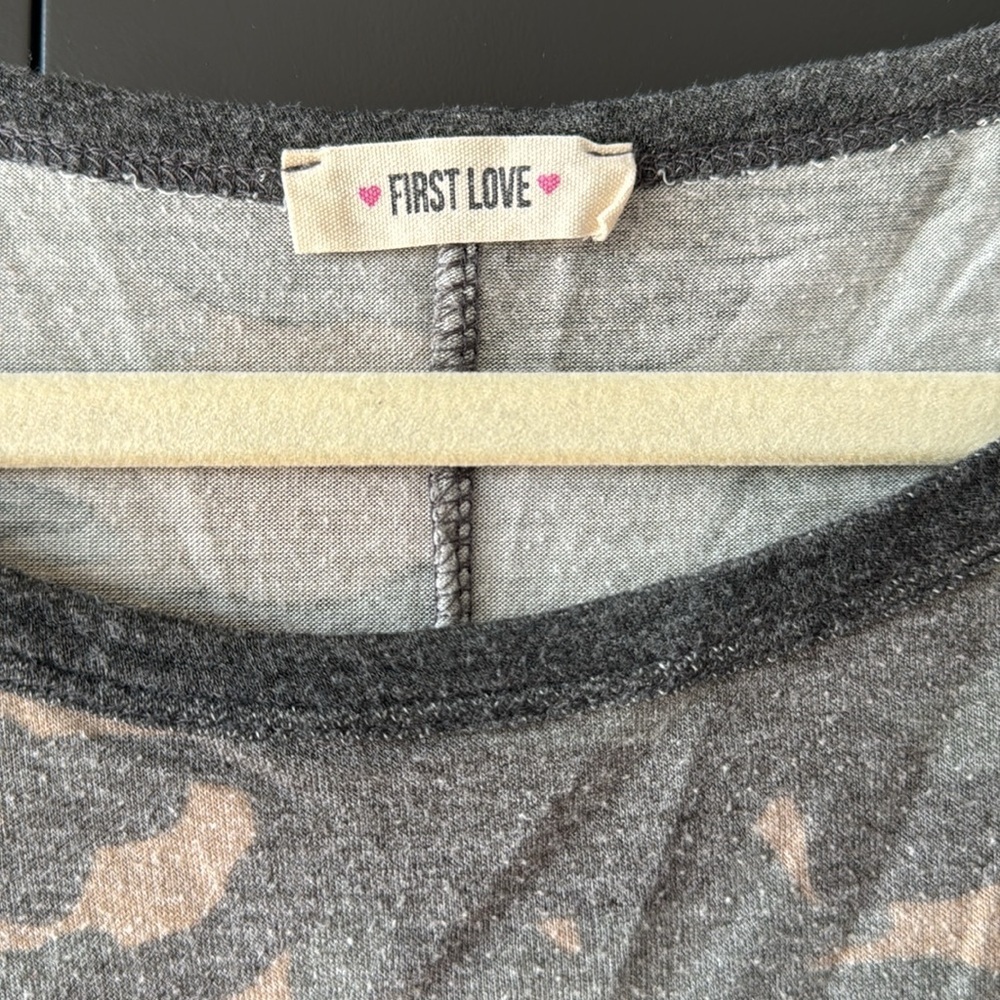 Size XL | Camo Print Oversized Top | boxy wide fit - Picture 2 of 4